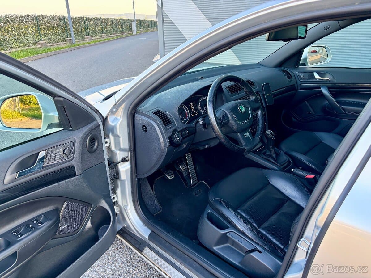 Škoda Octavia RS 2.0TDI 125kW TAŽNÉ Senzory XENONY Rozvody