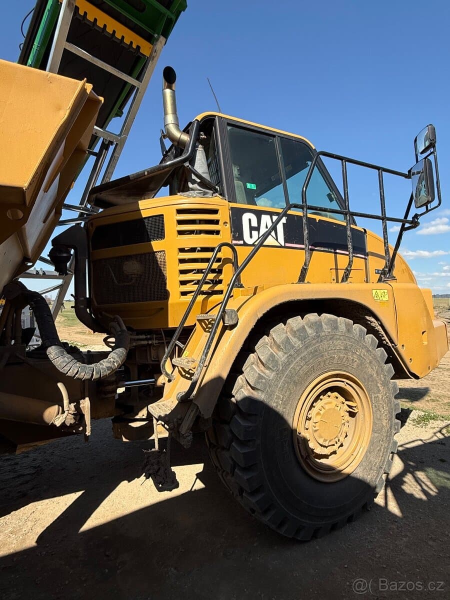 CAT- Caterpillar 730 DEMPR TOP Stav a na SPZ
