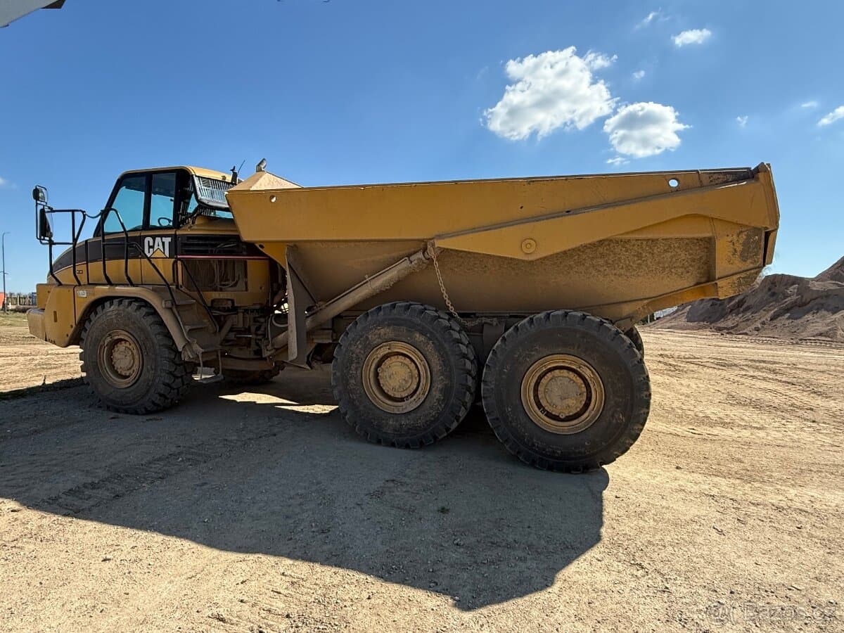 CAT- Caterpillar 730 DEMPR TOP Stav a na SPZ