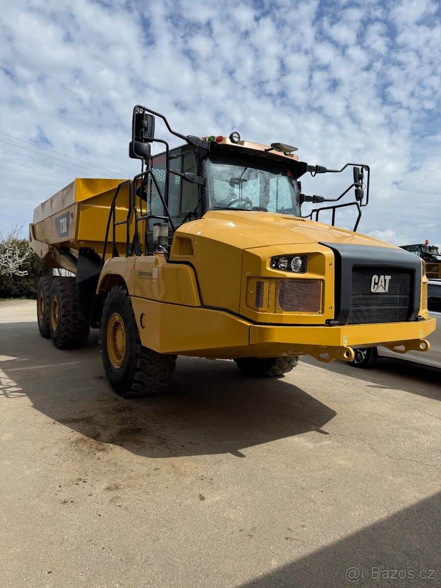 CAT- Caterpillar 730 DEMPR TOP Stav a na SPZ