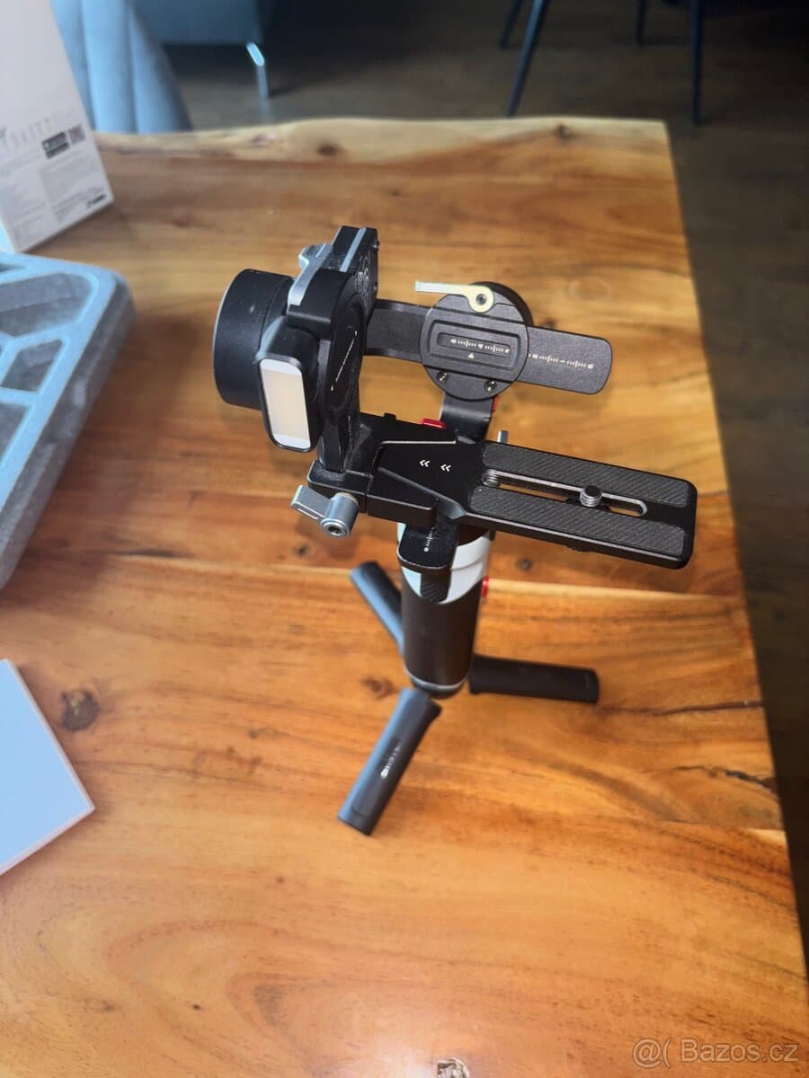 ZHIYUN CRANE M2S - Gimbál / Stabilizátor