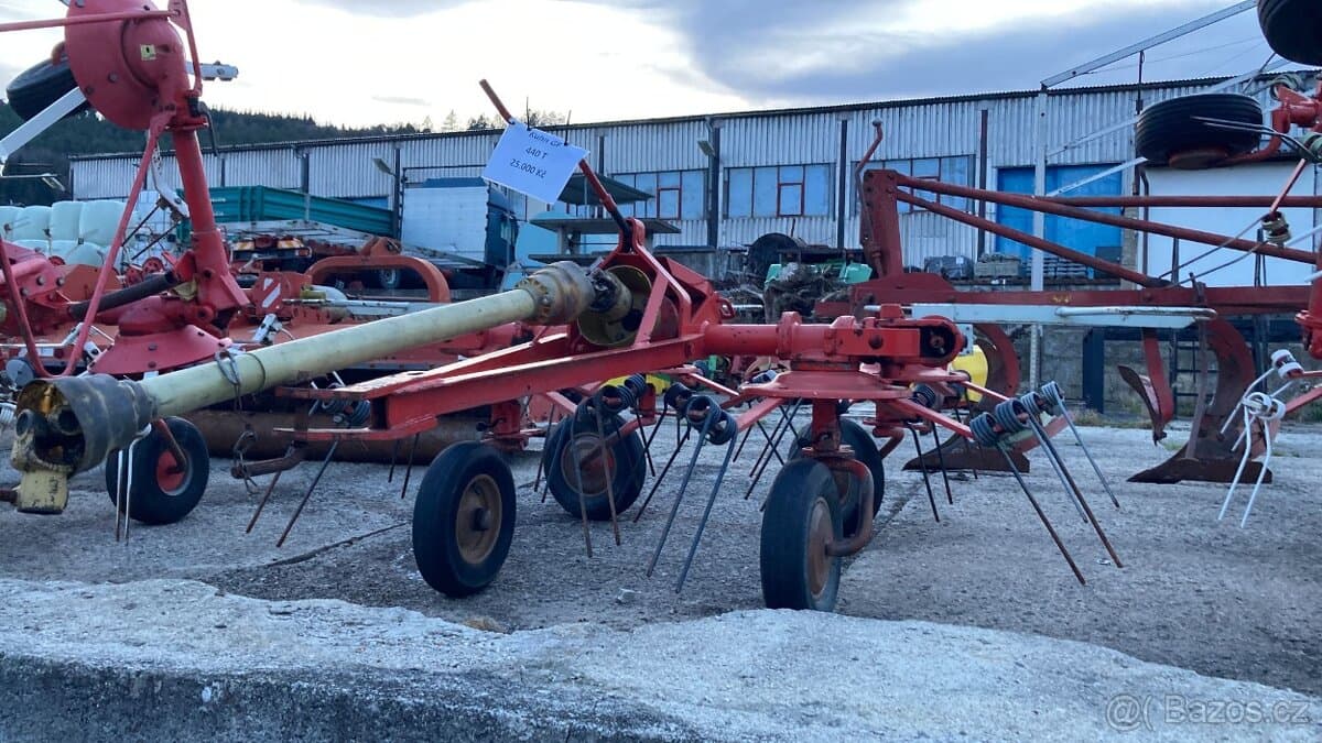 Obraceč Kuhn GF 440T