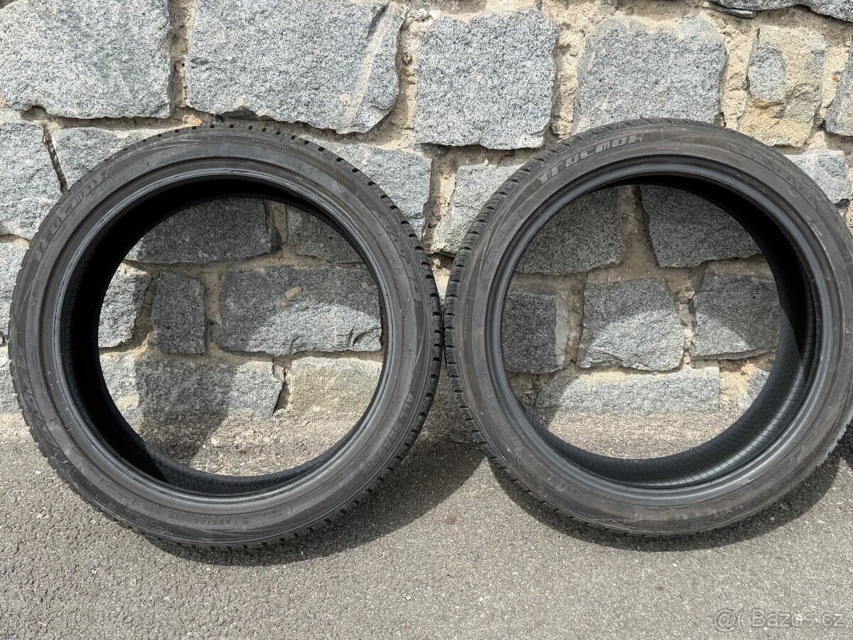 celoroční pneumatiky 225/40 R19 Tracmax