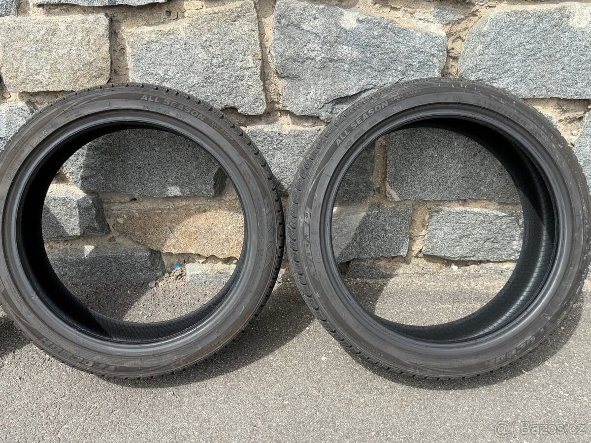 celoroční pneumatiky 225/40 R19 Tracmax