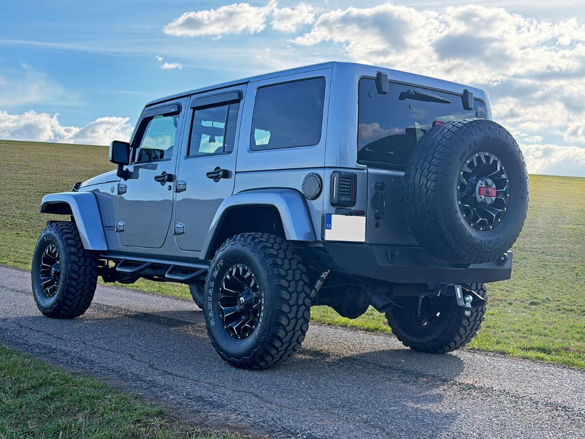 JEEP WRANGLER 3.6 V6 4x4 KŮŽE LED LIFT – TOP