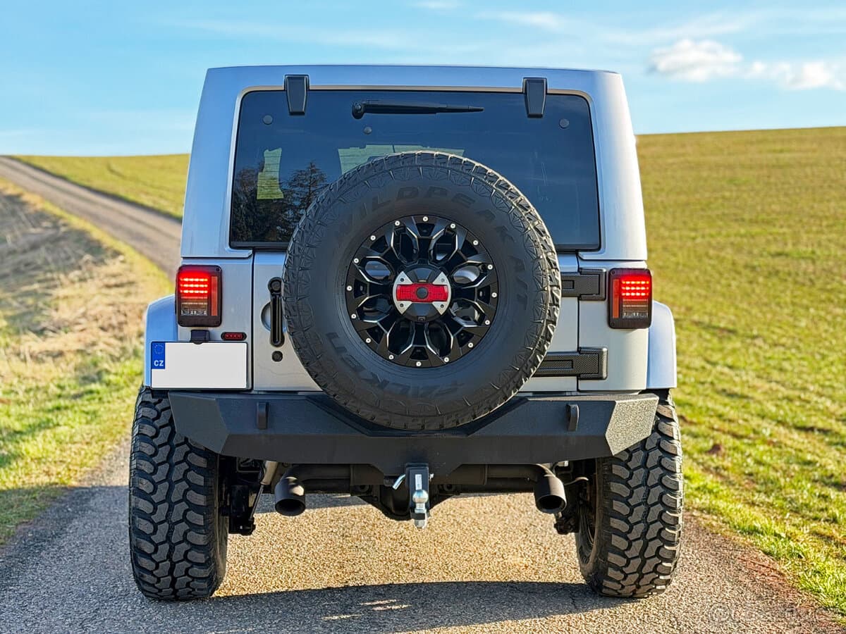JEEP WRANGLER 3.6 V6 4x4 KŮŽE LED LIFT – TOP