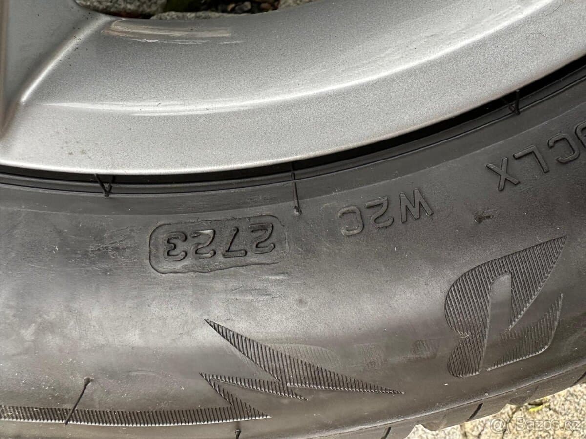 Originální zimní sada kol Škoda Fabia 4. Hadar 15"