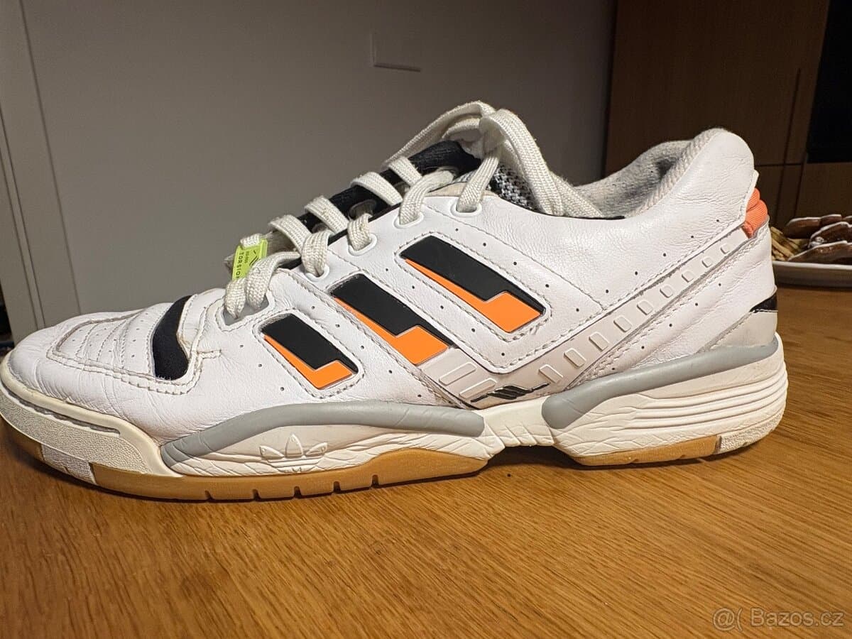 Tenisové boty Adidas Torsion