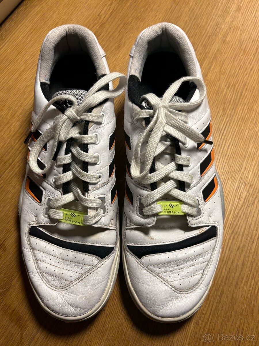 Tenisové boty Adidas Torsion