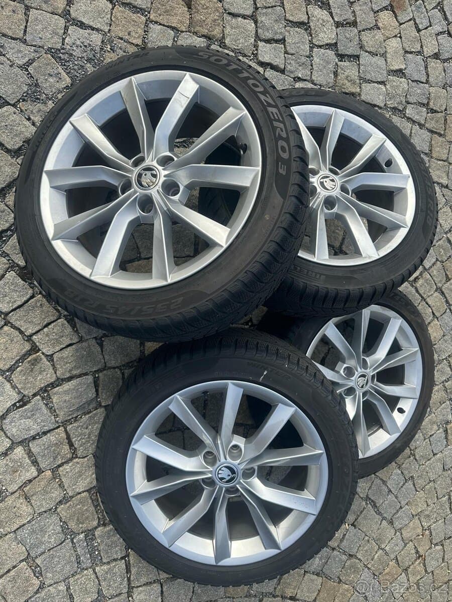 Originální kompletní zimní sada kol Škoda Superb 3 Modus 18