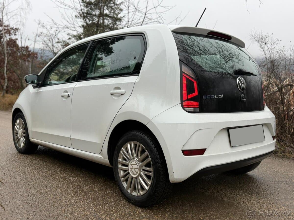 Volkswagen Up 1.0 CNG (50 kW) 8/2022