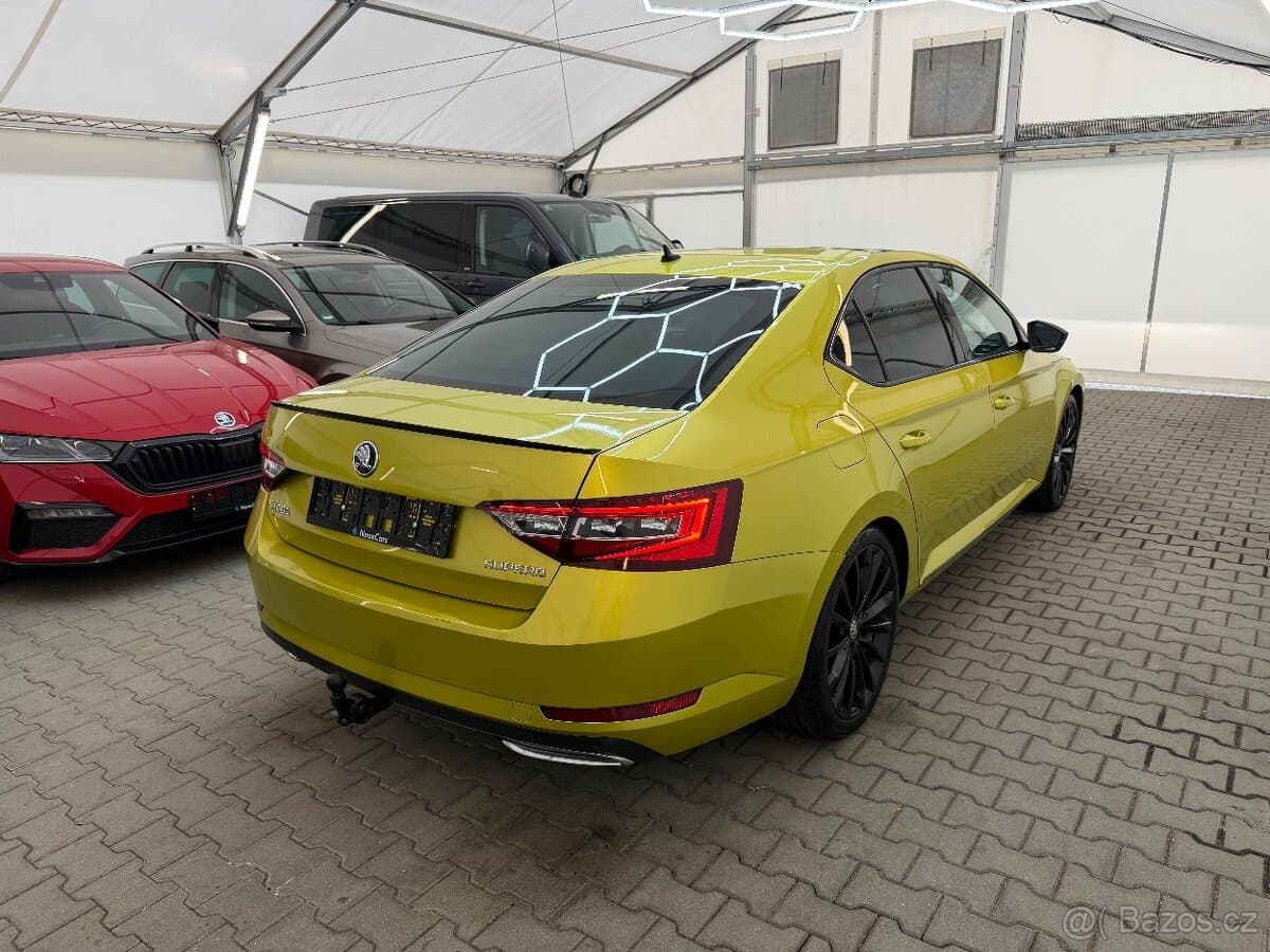 Škoda Superb III sedan 2.0 TSi,162kW,DSG,Sportline,tažné,ACC