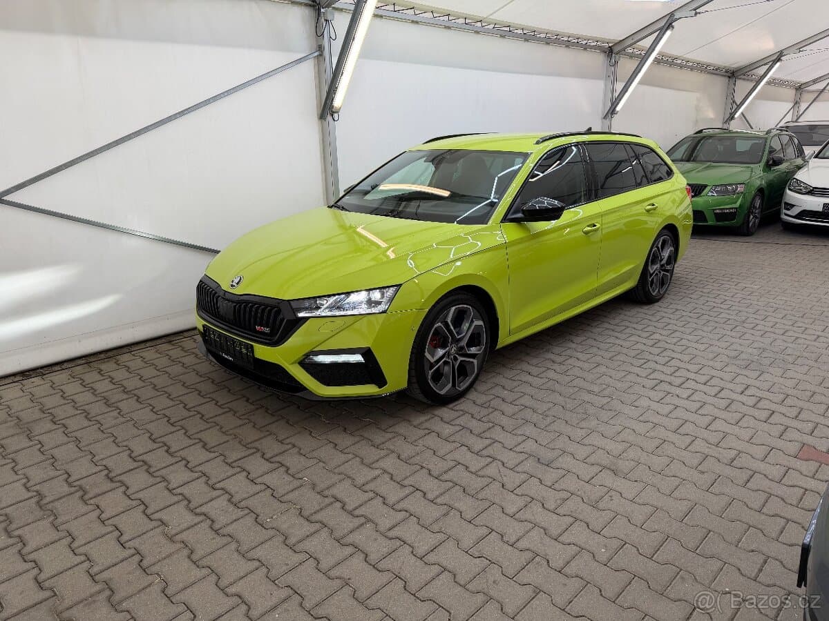 Škoda Octavia 4 combi RS 2.0TDi,147kW,DSG,4x4,Webasto,Tažné
