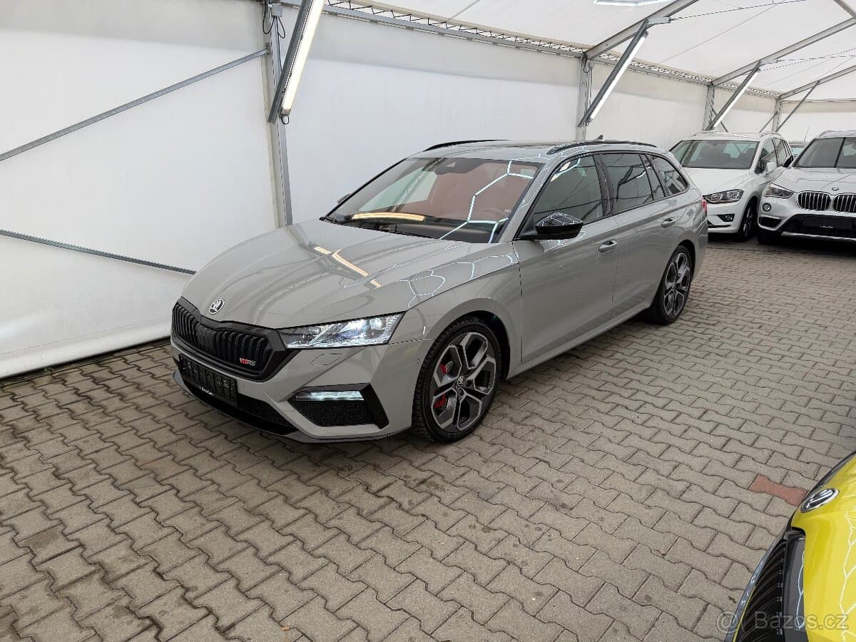 Škoda Octavia combi 4 RS 2.0 TSi,180kW,DSG,Tažné,Pano ZADÁNO