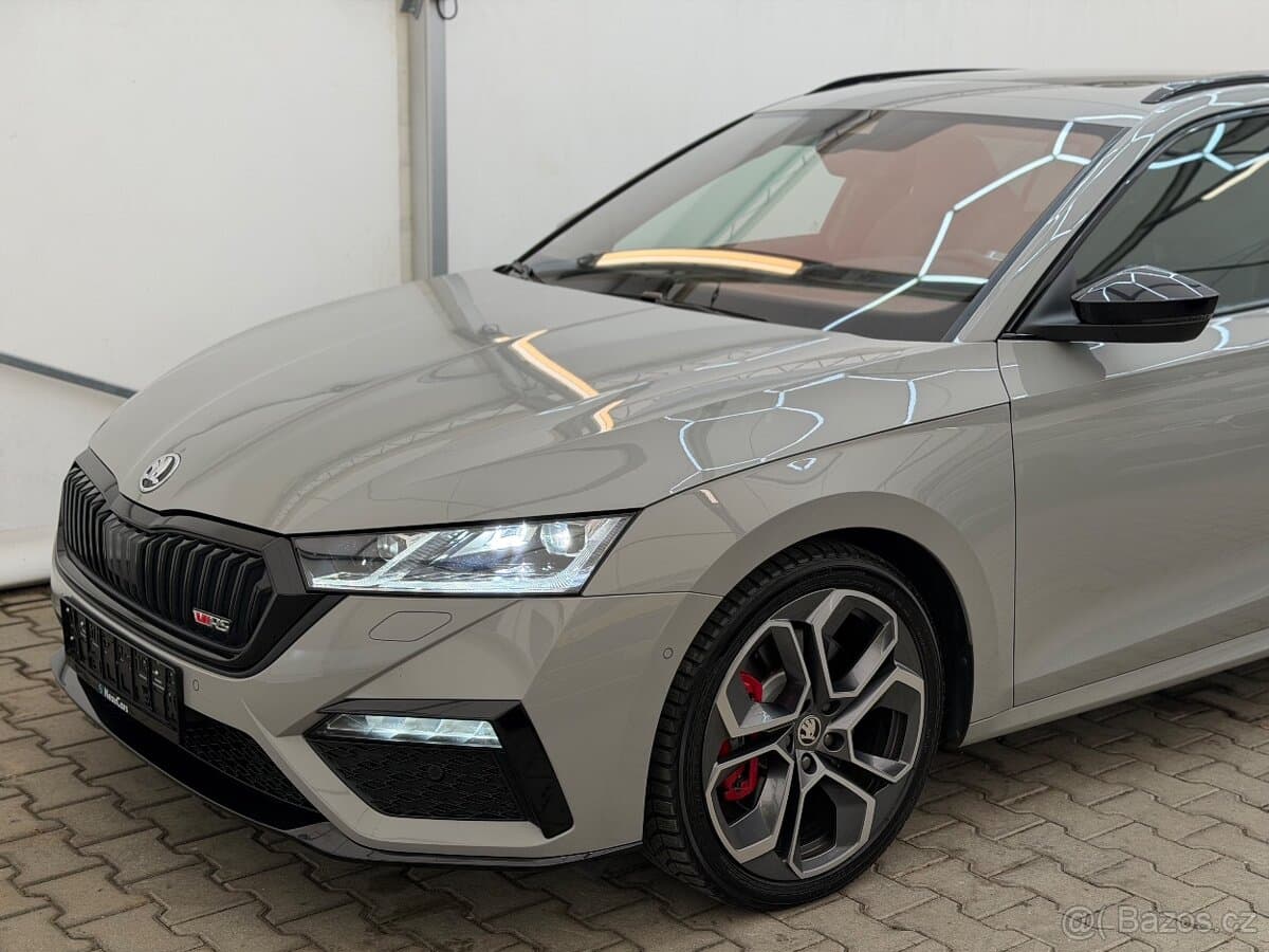 Škoda Octavia combi 4 RS 2.0 TSi,180kW,DSG,Tažné,Pano ZADÁNO
