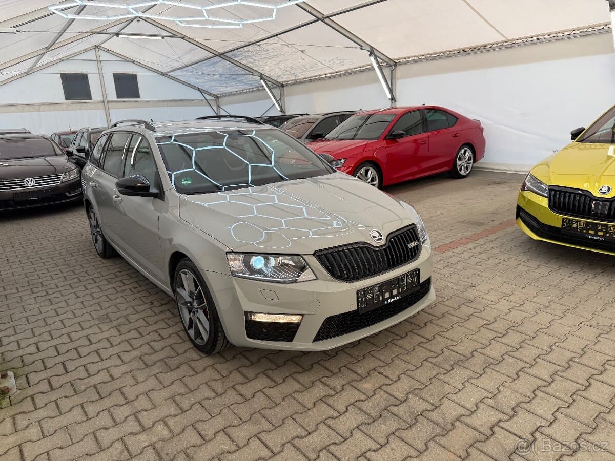 Škoda Octavia III combi 2.0 TDi,135kW,man,RS,Webasto,ZADÁNO