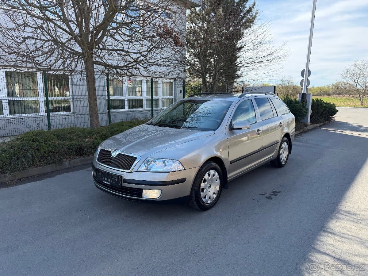 Škoda Octavia II combi 1.9 TDi,77kW,manual,Sportpaket,ZADÁNO