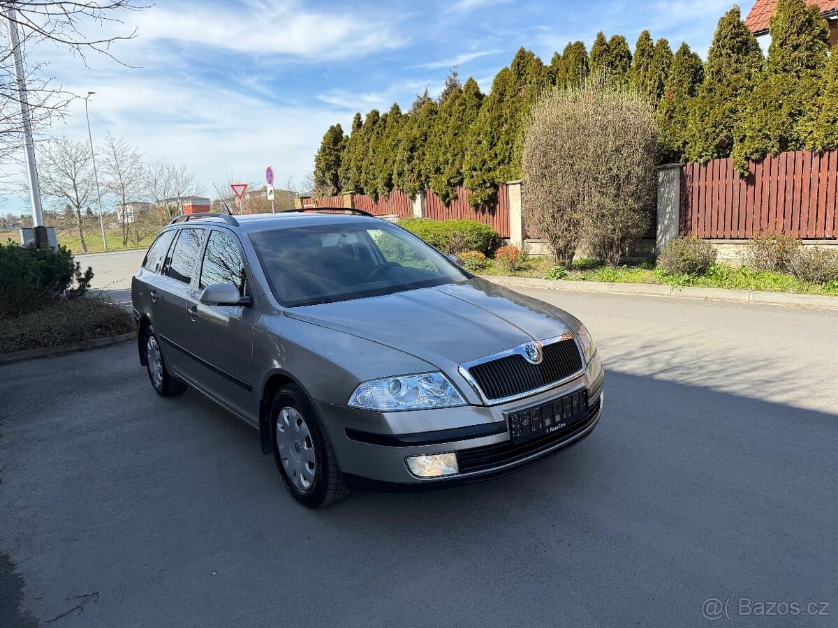 Škoda Octavia II combi 1.9 TDi,77kW,manual,Sportpaket,ZADÁNO