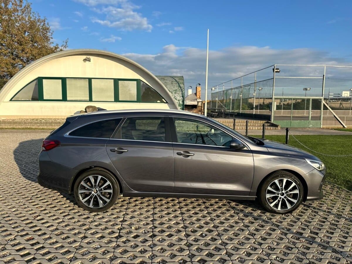 Hyundai i30 combi, 1.6 CRDI, 100 kW, Premium, aut, DPH