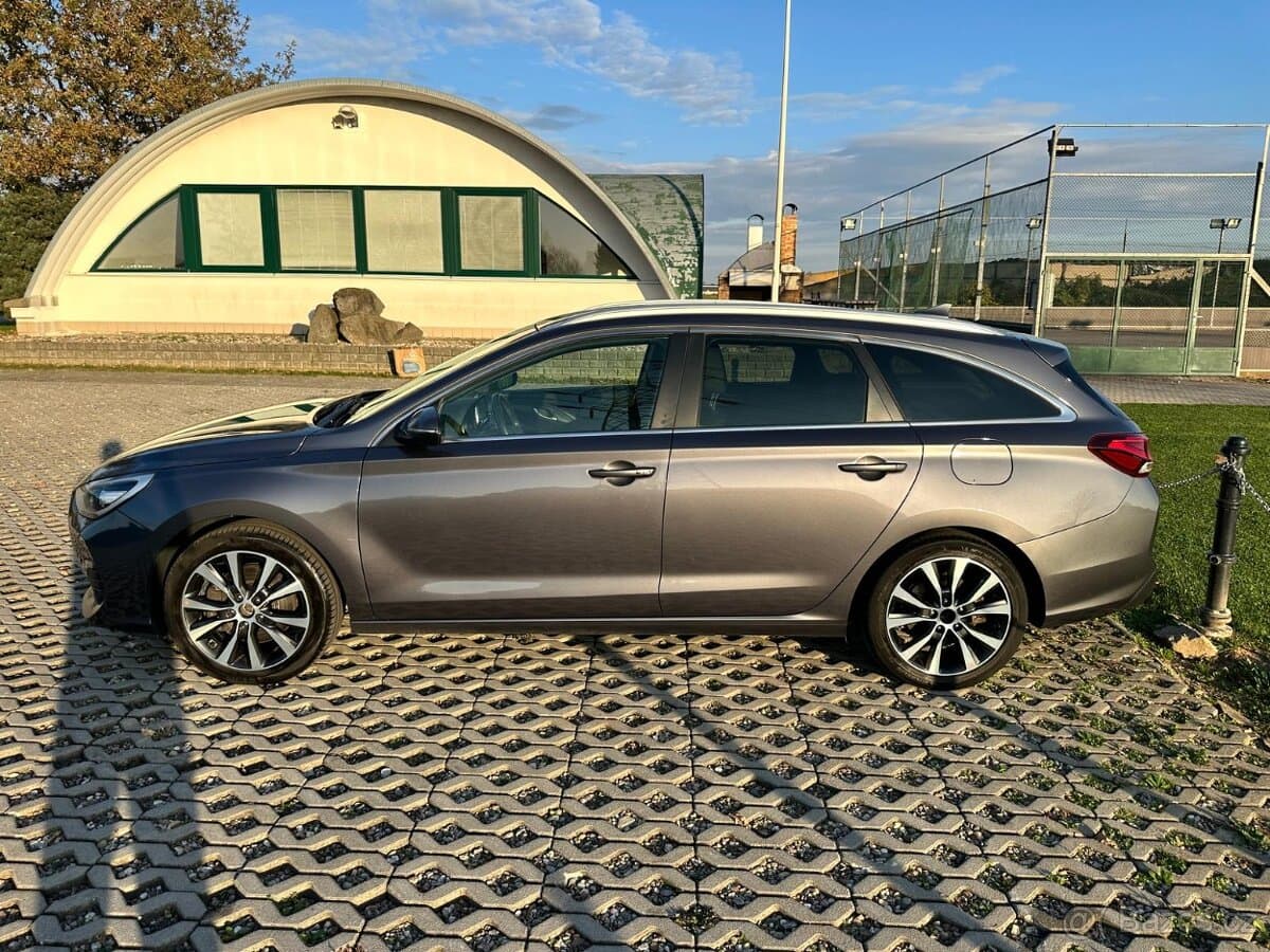 Hyundai i30 combi, 1.6 CRDI, 100 kW, Premium, aut, DPH
