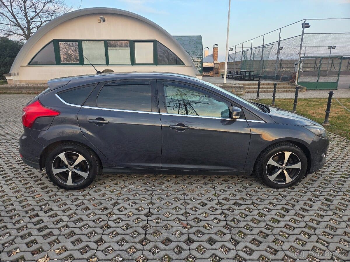 Ford Focus, 1.0 ecoboost 74 kW, top stav