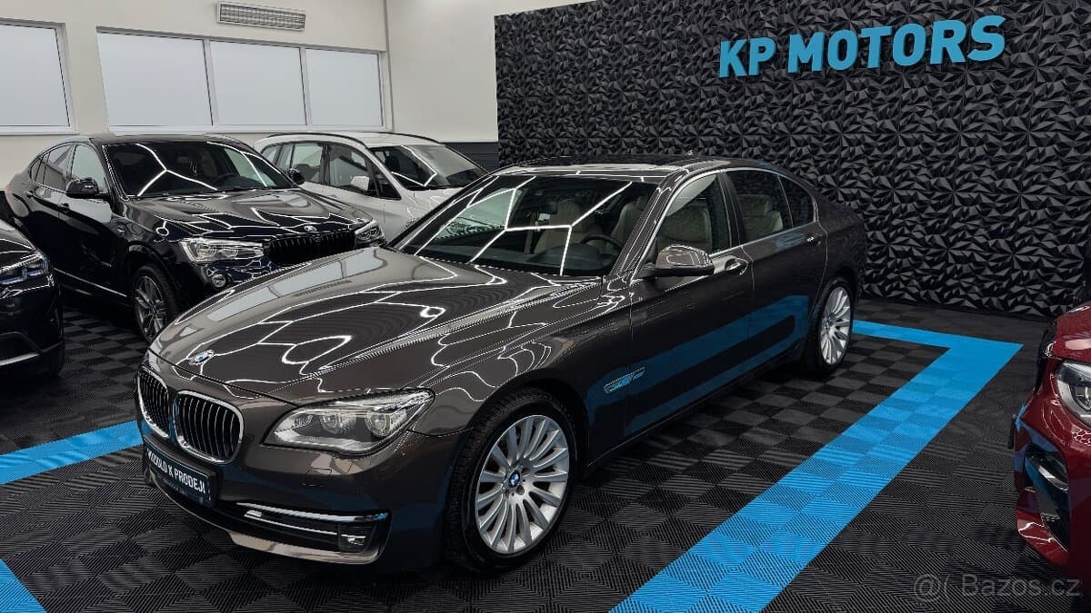 BMW 730d xDrive,F01 Facelift,ČR,Webasto,LED,tažné