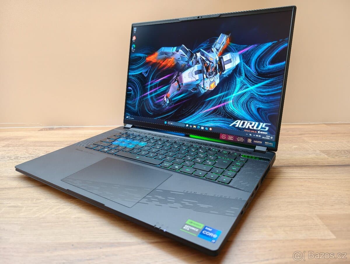 2K 165HZ_GIGABYTE AORUS 16X_i7-14650HX_16GB_RTX 4070 8GB