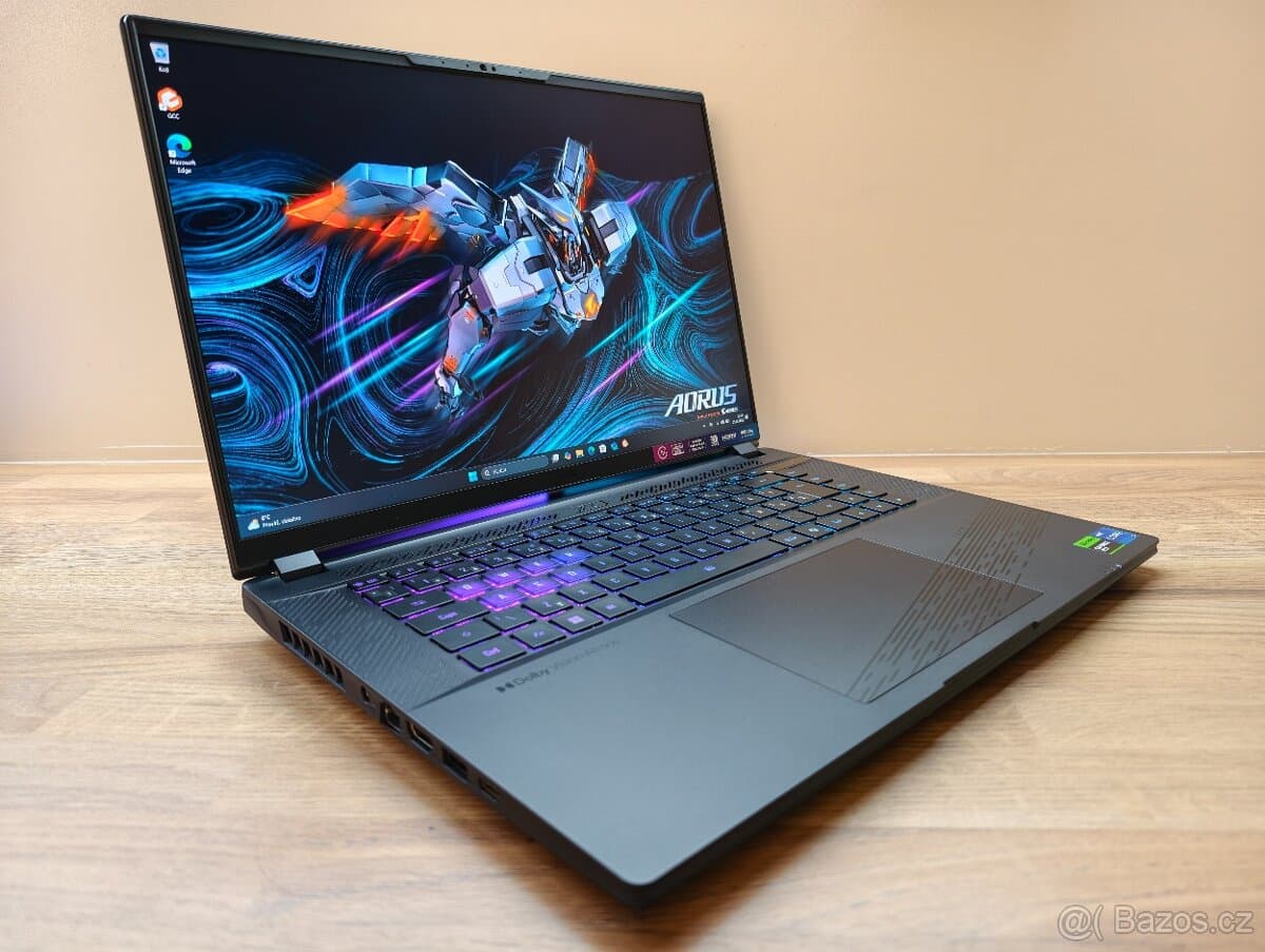 2K 165HZ_GIGABYTE AORUS 16X_i7-14650HX_16GB_RTX 4070 8GB