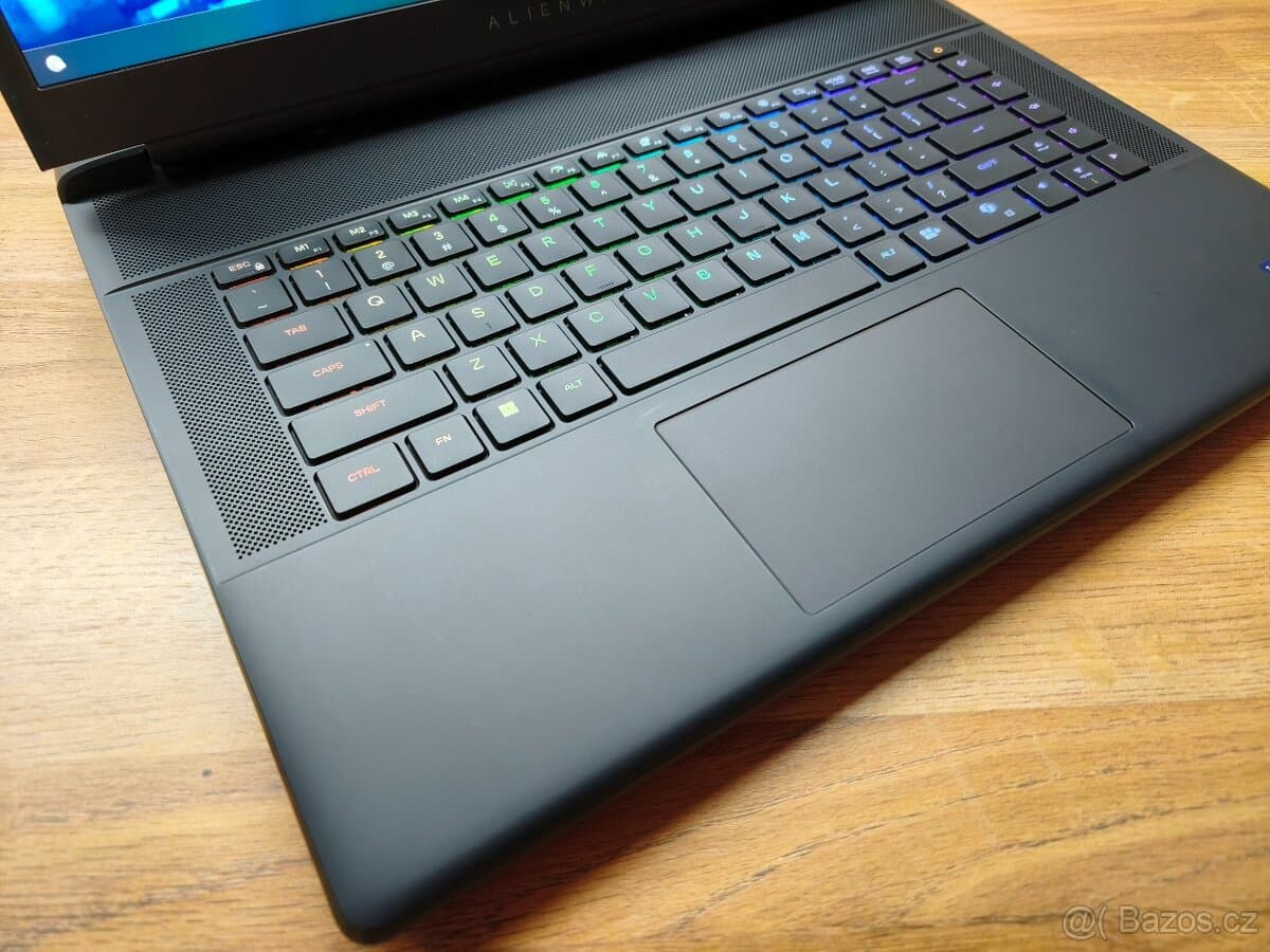 RTX 5090 24GB_ALIENWARE 16 AREA-51_240HZ_U9-275HX_64GB_2TB