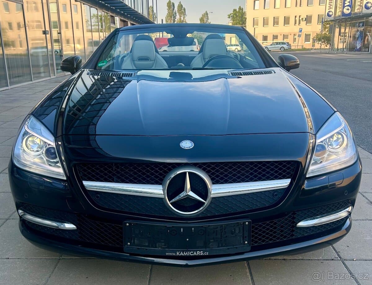 MERCEDES SLK 200 135KW KUŽE-Bi XENON-VYHŘEV-PDC-H&K