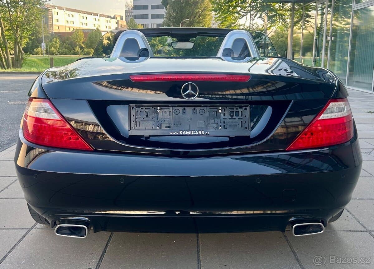 MERCEDES SLK 200 135KW KUŽE-Bi XENON-VYHŘEV-PDC-H&K