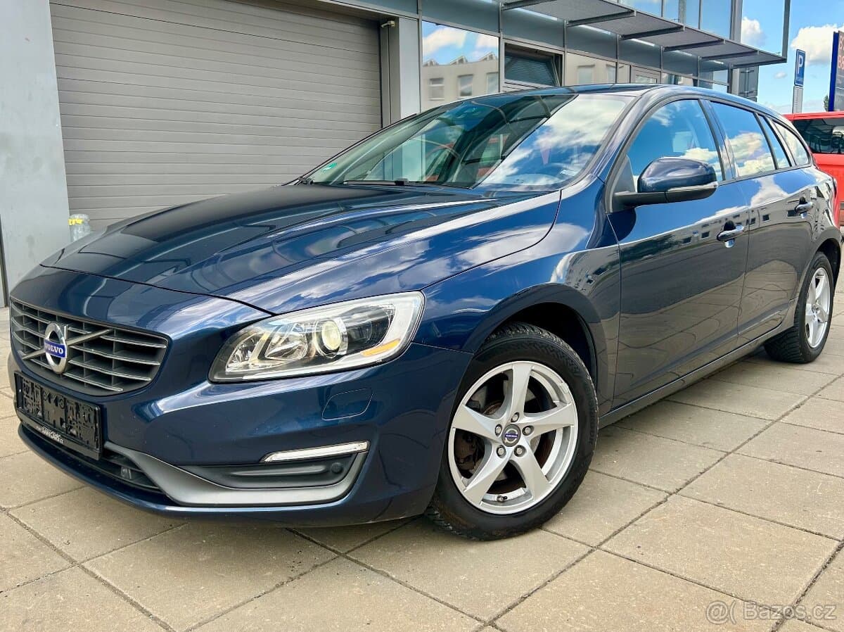 VOLVO V60 2.0D4 120KW 5VÁLEC VIRTUAL-XENON-NAVI-BLIS-TAŽNÉ