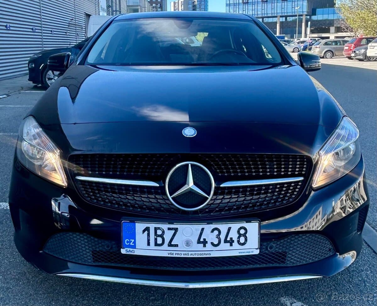 Mercedes-Benz A180i 90kw VYHŘEV-PDC-CZ