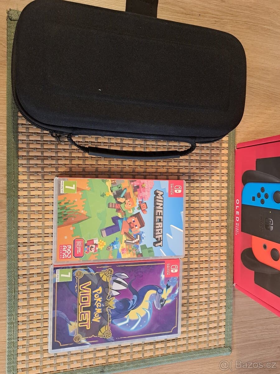 Nintendo SWITCH OLED + 2 hry, nejlepší cena