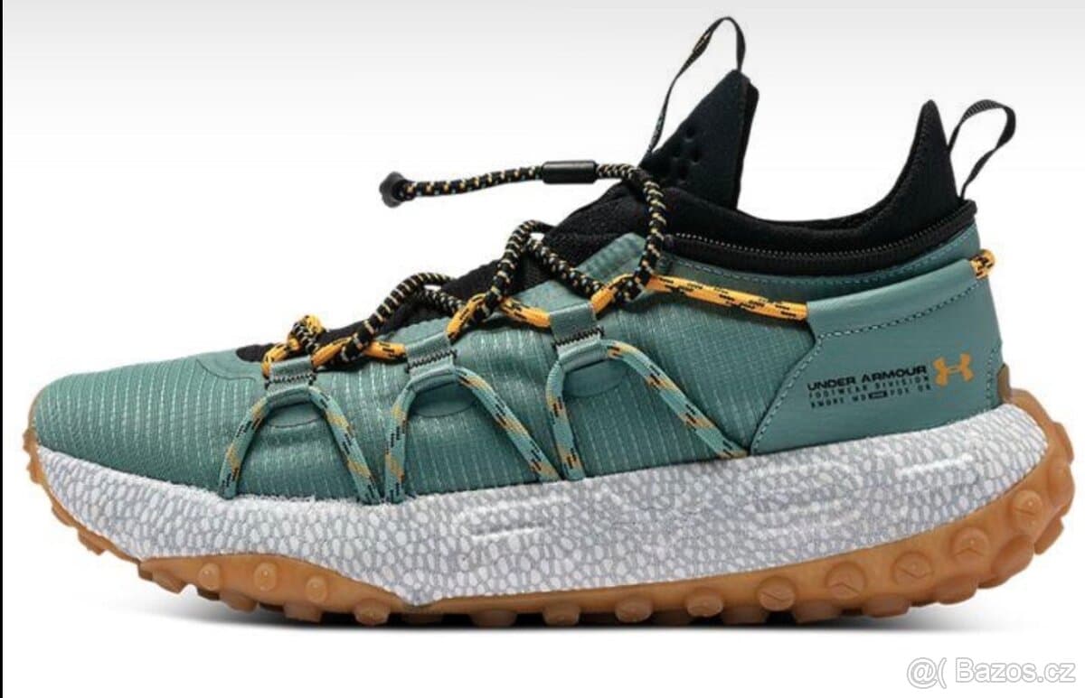 Under Armour Hovr summit fat fire cuff