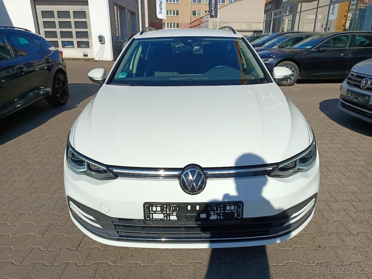 VW Golf 8 Variant Style 2.0TDI 110kW DSG - záruka Autodraft