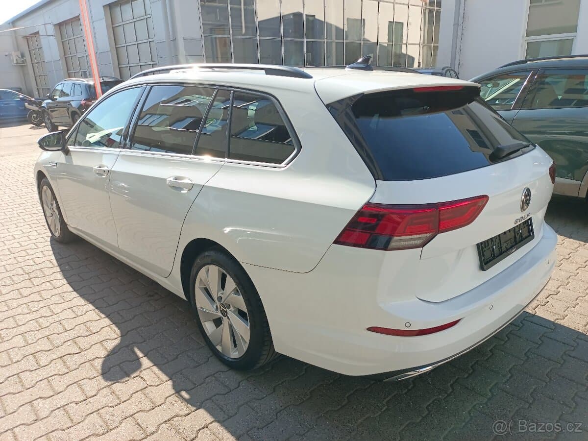 VW Golf 8 Variant Style 2.0TDI 110kW DSG - záruka Autodraft