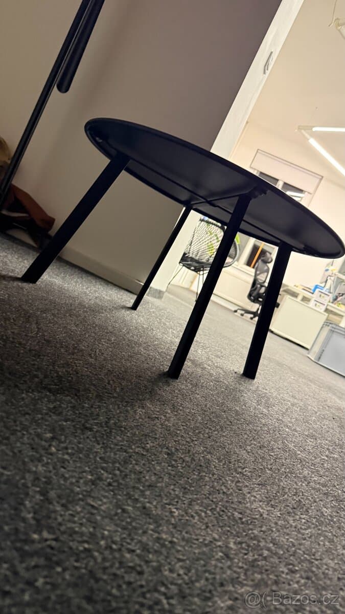 Designový konferenční stolek černý 60 cm