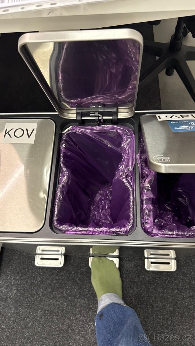Koš tříděný kovový