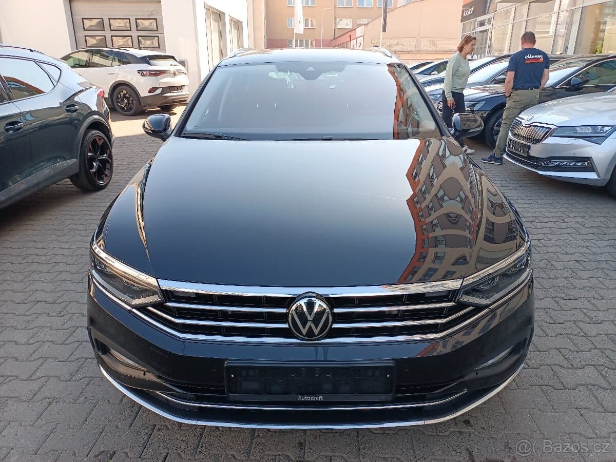 VW Passat B8 Variant 2.0TDI 110kW DSG - záruka Autodraft