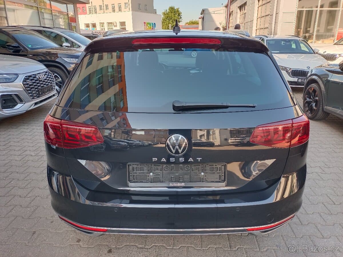 VW Passat B8 Variant 2.0TDI 110kW DSG - záruka Autodraft