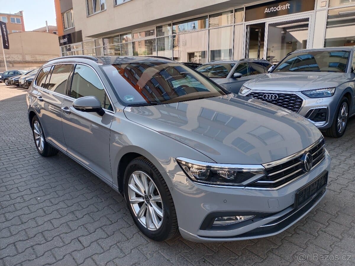VW Passat B8 Variant 2.0TDI 110kW DSG - záruka Autodraft