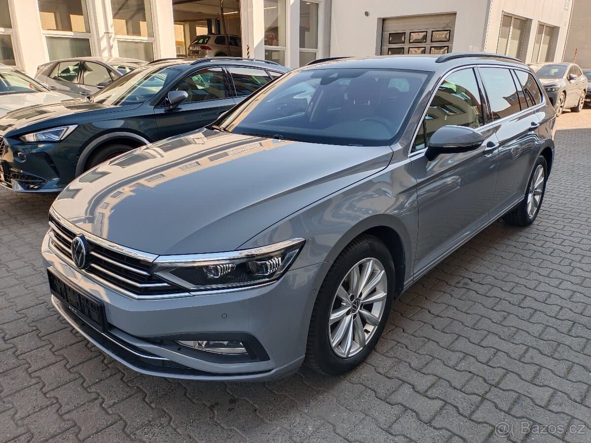 VW Passat B8 Variant 2.0TDI 110kW DSG - záruka Autodraft