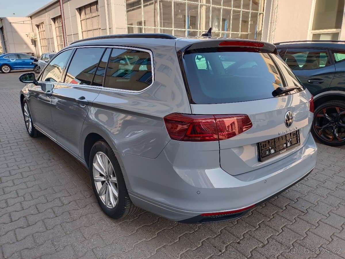 VW Passat B8 Variant 2.0TDI 110kW DSG - záruka Autodraft