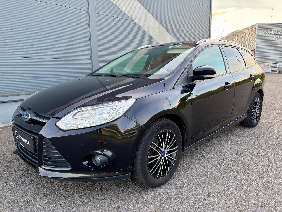 Ford Focus Combi 1.6Ti-VCT 92kW VÝHŘEV Alu ROZVODY