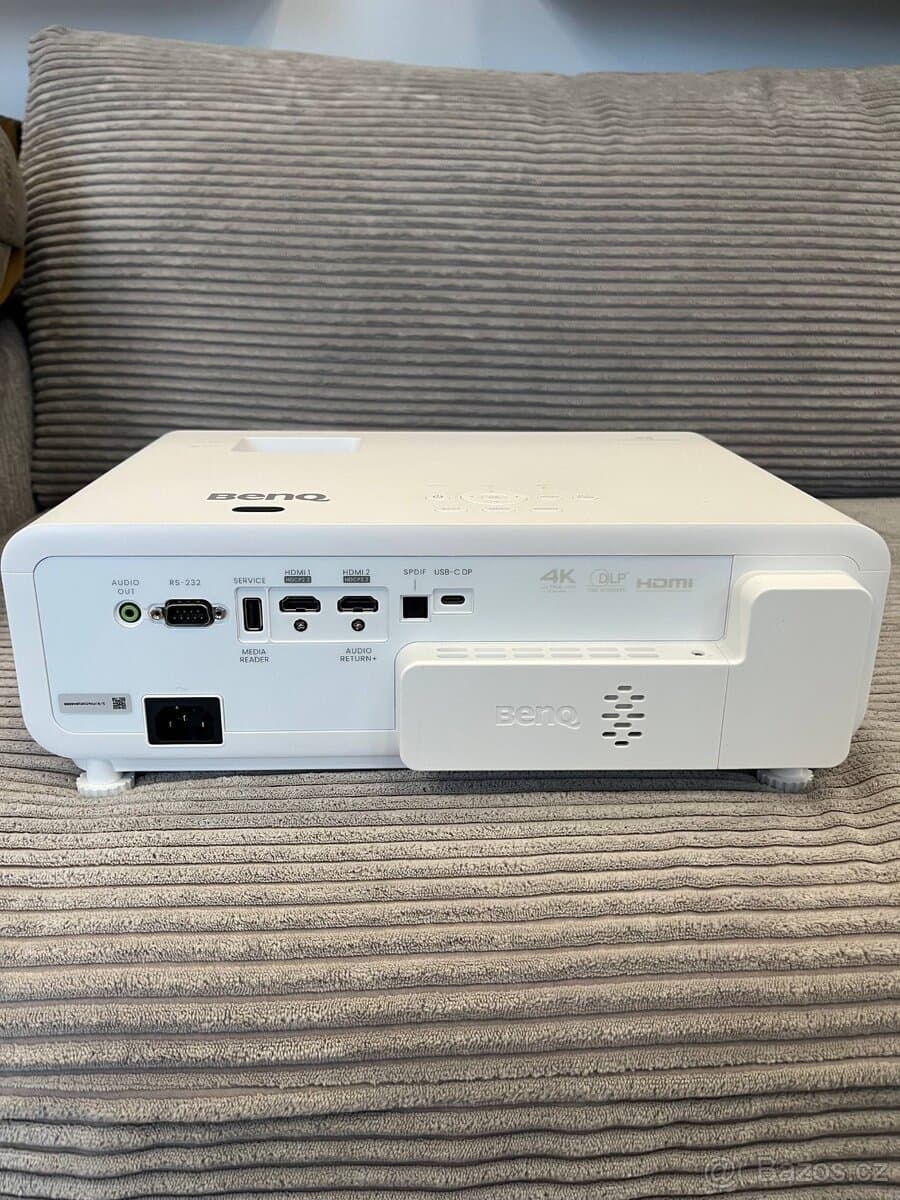 Projektor BenQ X500i