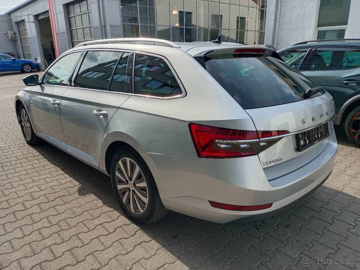Škoda Superb iV Combi 1.4TSI 160kW DSG - záruka Autodraft