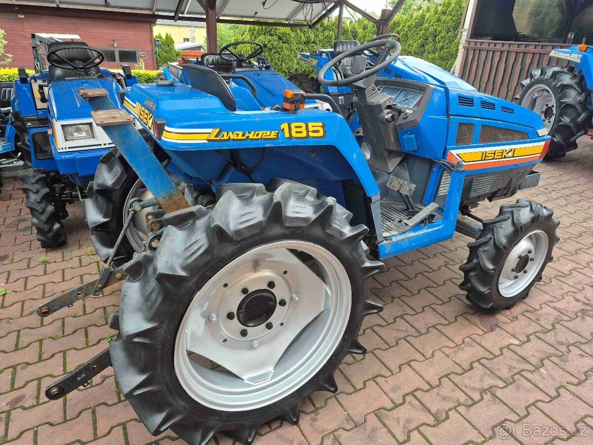 Japonský malotraktor Iseki TU185F s servořízení (4x4,18 HP