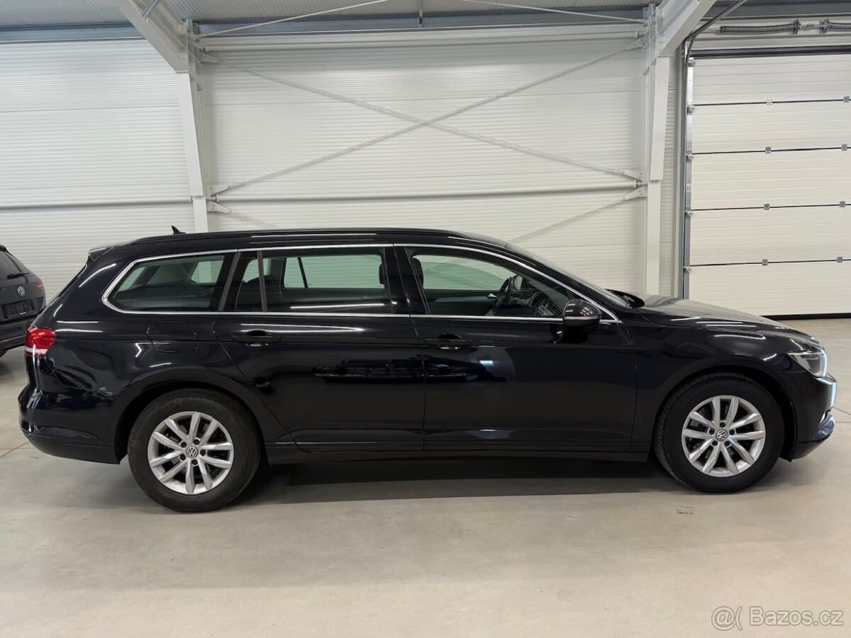 VW PASSAT B8 2.0TDI 110kw, MY2017, COMFORTLINE, NAVI, ACC