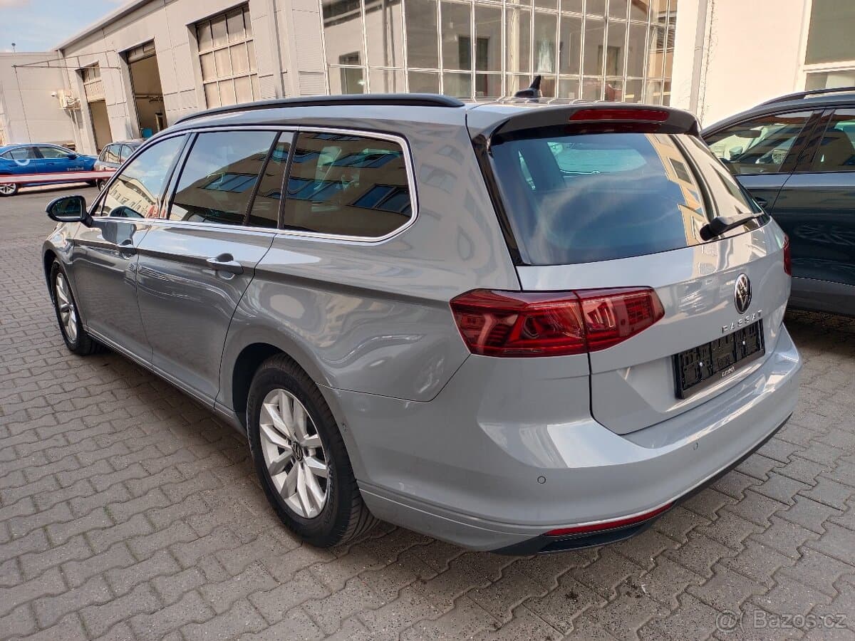 VW Passat B8 Variant 2.0TDI 110kW DSG - záruka Autodraft